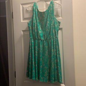 Women’s dress
